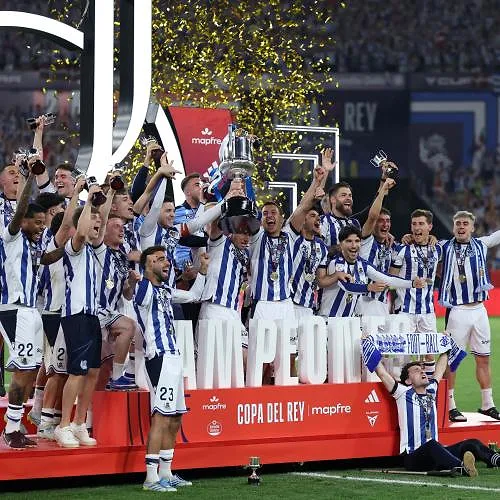 Copa del Rey: Real Sociedad verslaat Atlético Madrid in finale na strafschoppen en wint Spaanse beker