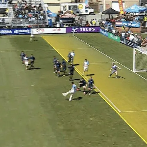 Opvallend: nieuwe buitenspelregel van Arsène Wenger getest in Canada