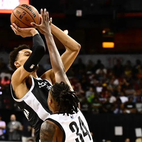 NBA: Spurs winnen van Trail Blazers (111-98) dankzij indrukwekkende Wembanyama