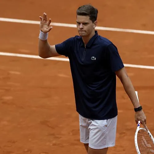 Alexander Blockx denderdt voort in Madrid: Cerundolo opzijgezet voor plek in kwartfinale! - OSCAR DEL POZO / AFP