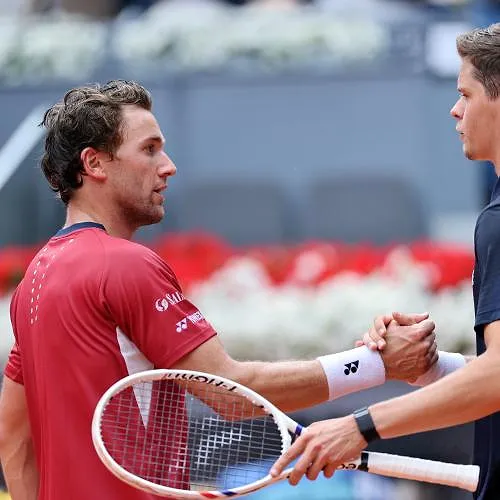 “Ik vind hem sterk in veel aspecten van het spel”: Casper Ruud toont zich sportief en lovend over Alexander Blockx