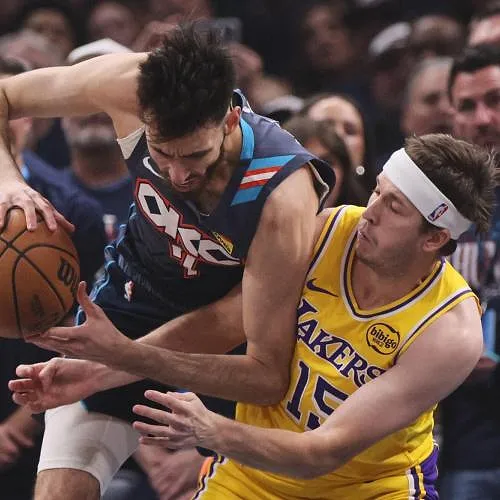 OKC en Ajay Mitchell slaan kloof tegen de Lakers, Detroit doet hetzelfde tegen Cleveland