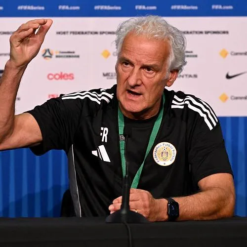 Fred Rutten stapt op bij Curaçao: de weg is vrij voor Dick Advocaat!