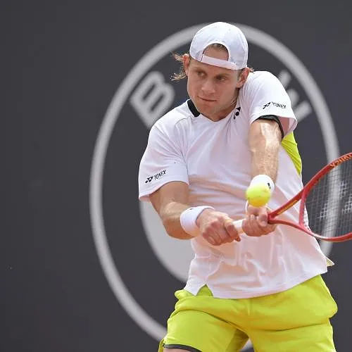 Zizou Bergs schakelt voormalig toptienspeler Bautista Agut uit voor plaats in kwartfinales