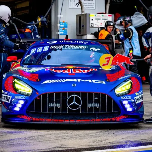 Drama in de 24 Uur van de Nürburgring: Droom van Max Verstappen spat uiteen