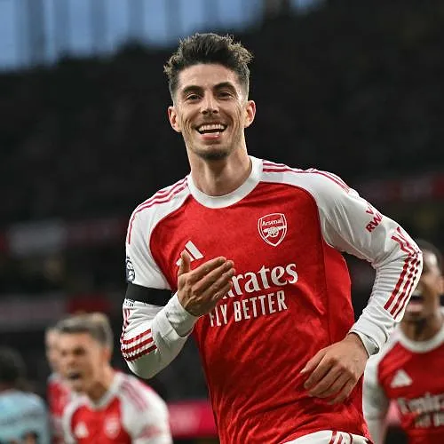 Arsenal wint van Burnley (1-0) en blijft koploper in de Premier League!
