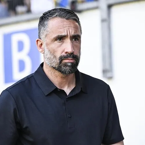 Jérémy Taravel haalt hard uit naar mentaliteit van paars-wit na vernedering in Brusselse derby