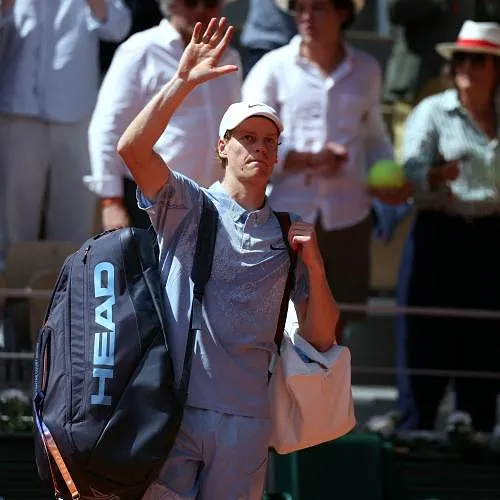 Jannik Sinner out : wie vervangt hem in de finale van Roland Garros ?