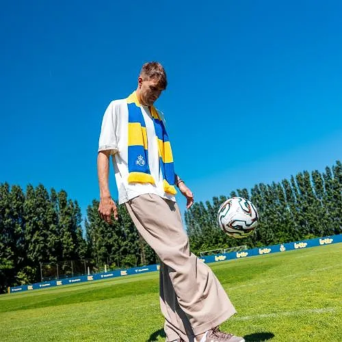 Het is officieel : Nikki Havenaar is de eerste zomeraanwinst van Union Saint-Gilloise