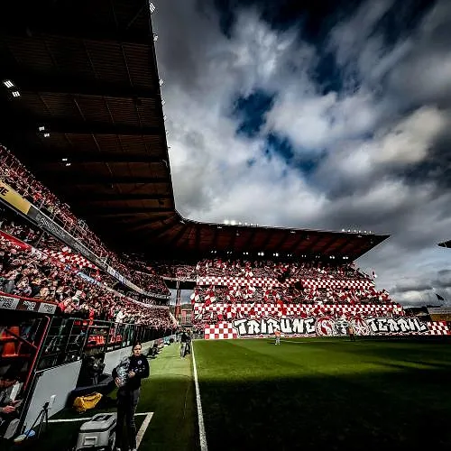 RDC – Denemarken op Sclessin : dit bedrag levert het Standard op