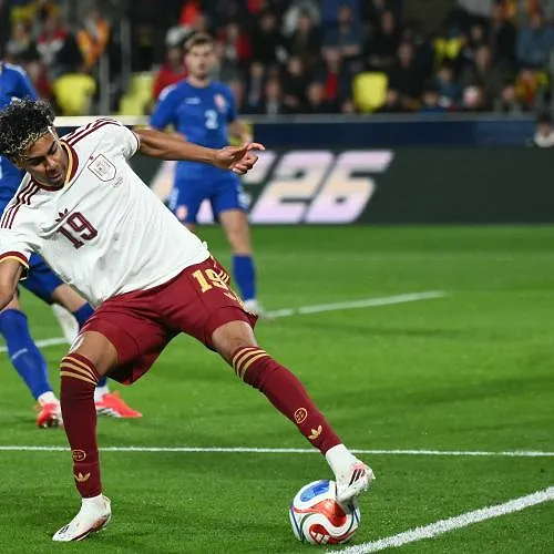 Luis de la Fuente stelt gerust : « Lamine Yamal zou klaar moeten zijn voor de openingsmatch tegen Kaapverdië »