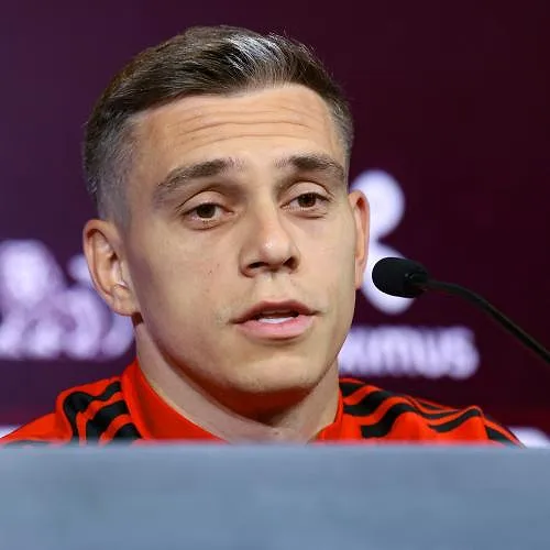 “Ik ben in zeer goede vorm en hoop die door te trekken richting het WK” : Trossard een sleutelspeler voor de Rode Duivels ?