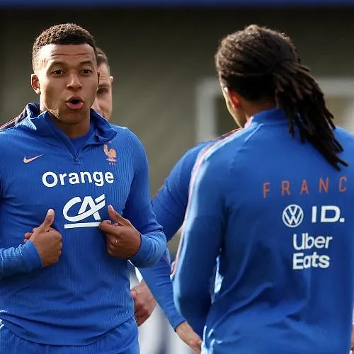 Een reclame die voor opschudding zorgt : meerdere Franse internationals willen hun rekening vereffenen met de federatie