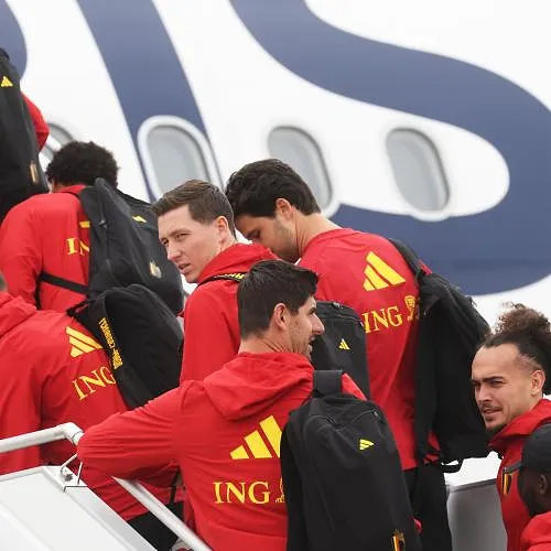 Rode Duivels op Brussels Airport opgestegen naar Seattle