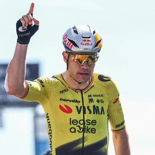 « Ik vrees dat de val te veel sneller zal komen » : Philippe Gilbert maakt zich zorgen om Wout van Aert