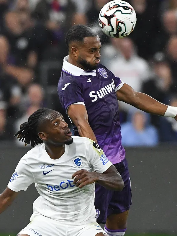 Pro League : à dix contre onze, Anderlecht accroche le Racing Genk