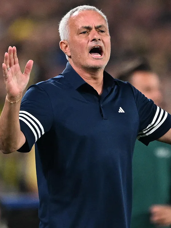 José Mourinho tout proche d’un retour à Benfica, après le licenciement de Bruno Lage !