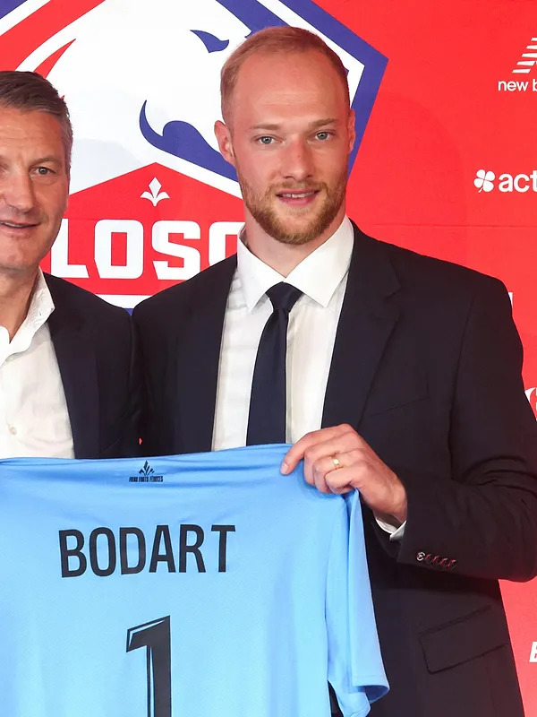 Arnaud Bodart bientôt numéro 1 à Lille ? La polémique qui pourrait tout changer pour l’ancien du Standard !