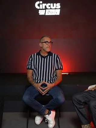Stay Onside – Après Pocognoli, Hubert peut-il s’imposer en patron ? Nos experts débriefent l’actu foot