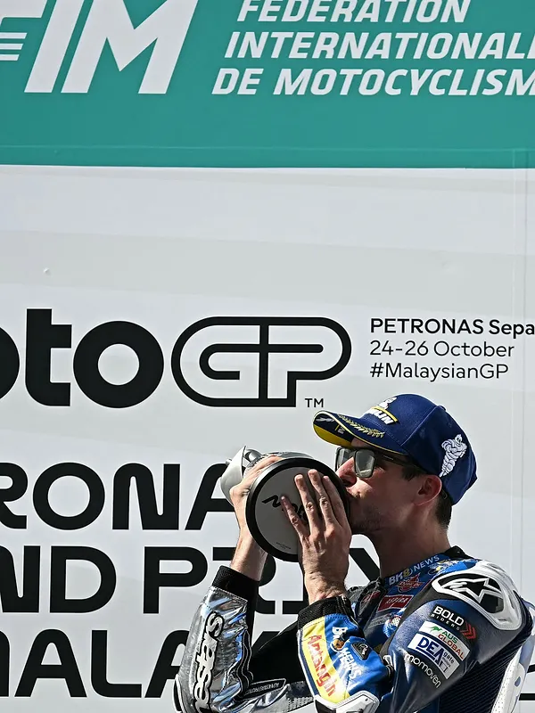 MotoGP : Álex Márquez s’impose en solitaire en Malaisie