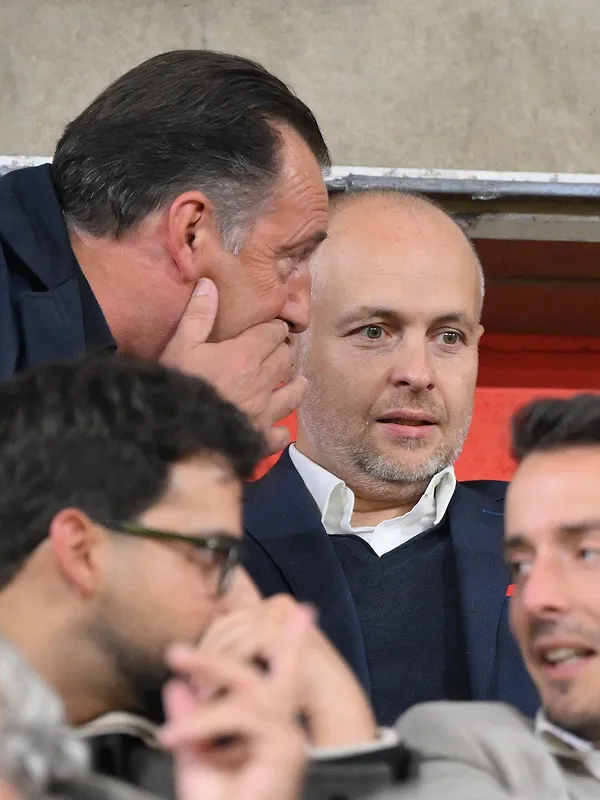 On en sait plus sur les investisseurs potentiels qui étaient au Standard… et ce n’est pas rassurant !