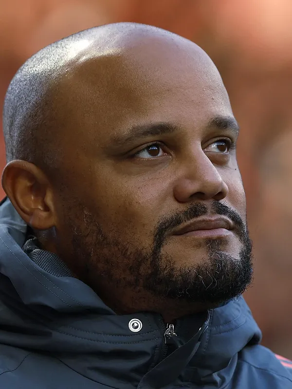 Vincent Kompany successeur de Pep Guardiola à Manchester City ? Il répond !