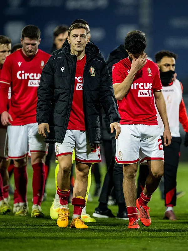Catastrophe pour le Standard, éliminé à Dender en Coupe de Belgique !