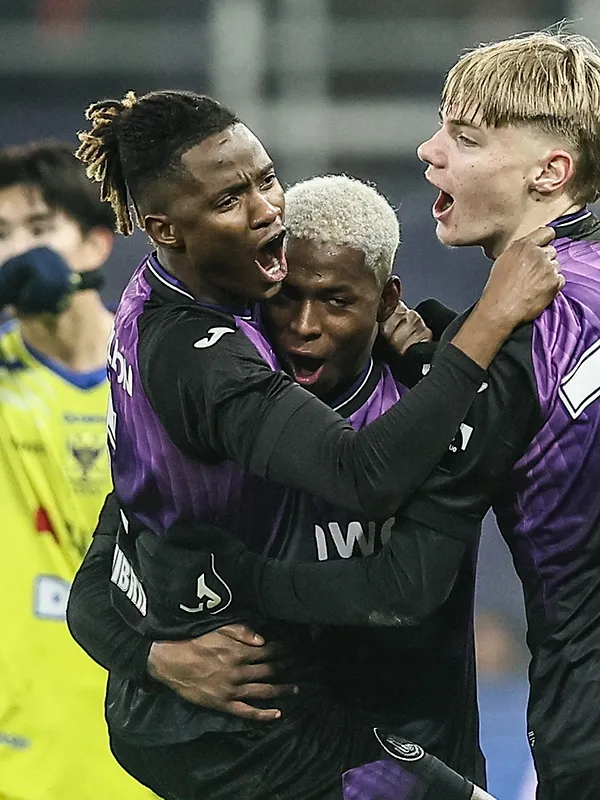 Pro League : Anderlecht bat Saint-Trond et compte désormais 7 victoires de suite à domicile (2-1)