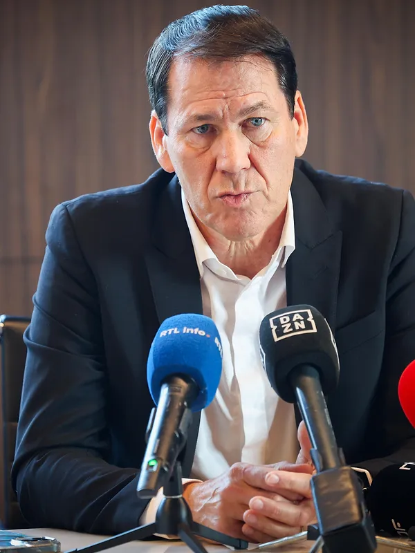 Rudi Garcia sur le licenciement de Nicky Hayen de Bruges : « C’est injuste et incompréhensible »