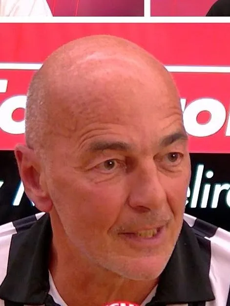 « Au Standard, l’enfer est sur le terrain » : Marc Delire préface les chocs du week-end avec deux fans dans « Top Prono »