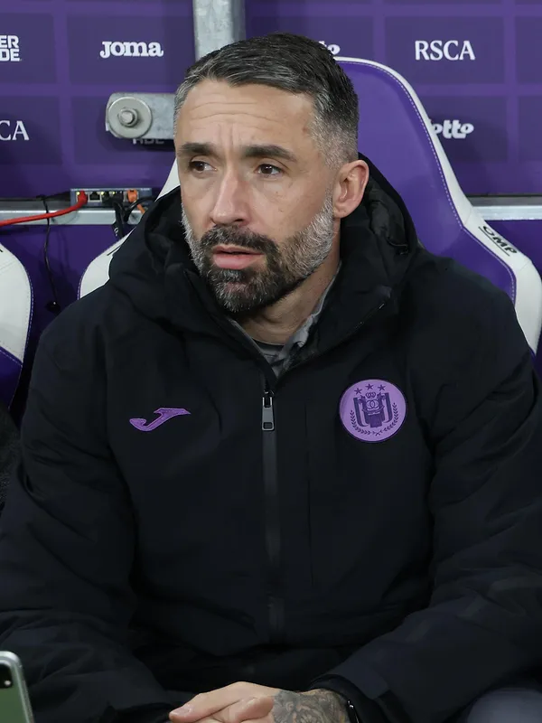 Un nouvel entraîneur « d’ici fin de semaine » : Taravel coachera Anderlecht lors des deux prochains matches !