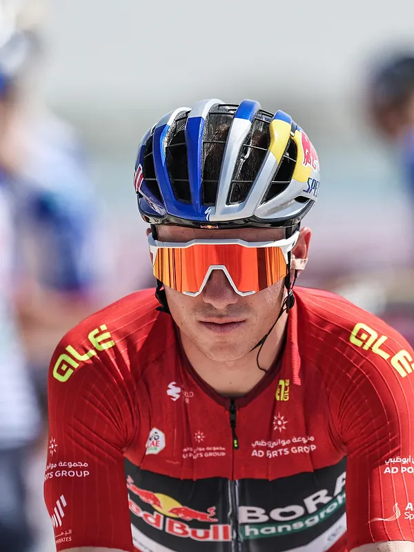 Désillusion pour Remco Evenepoel : le Belge concède plus de 2 minutes lors de la 3e étape de l’UAE Tour