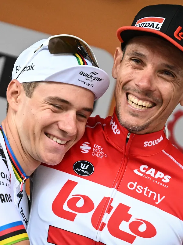 Philippe Gilbert sur l’absence de Remco au Tour des Flandres : « Tout le monde sait qu’il tombe rapidement »