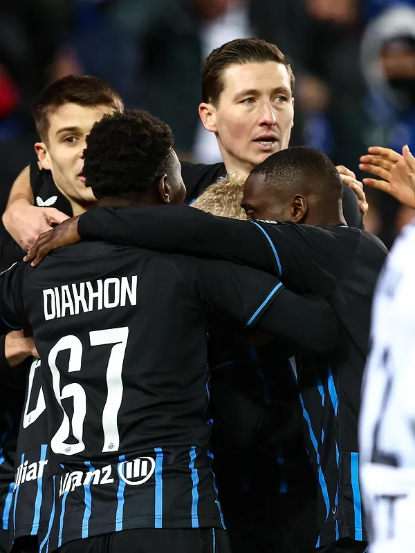 Dans les dernières secondes, Bruges renverse Charleroi (1-2) qui peut dire adieu aux Play-off