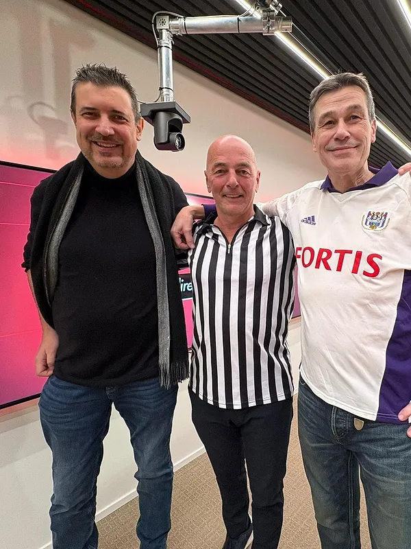 « Le Standard perdra tout à la dernière journée » : Marc Delire préface les affiches du week-end dans « Top Prono », avec deux fans