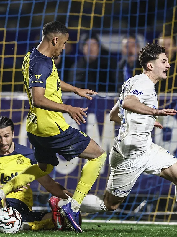 Pas d’exclusion pour le « tacle violent » de Burgess, « je n’avais aucune mauvaise intention » assure le défenseur