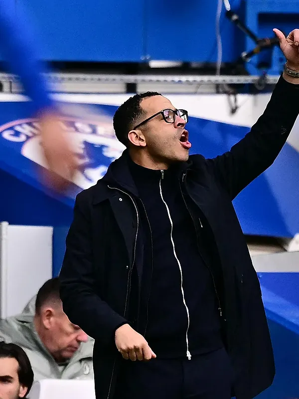 Coup de tonnerre en Premier League : Chelsea interdit de recrutement pendant 1 an !