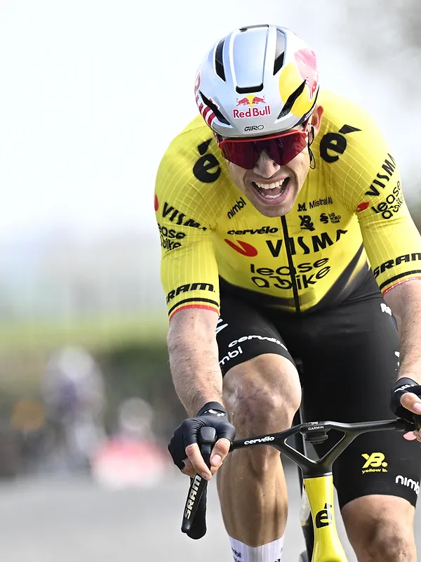 « La course faisait 150 mètres de trop » : une deuxième place frustrante pour Wout van Aert