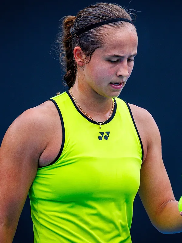 Blessée à la nuque, Vandewinkel a assuré sa « place dans le tableau final à Roland-Garros »