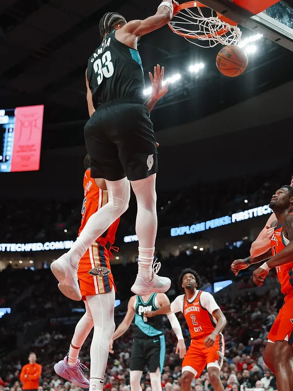Le Thunder et Mitchell corrigent les Lakers, Camara inscrit 23 points face aux Pelicans