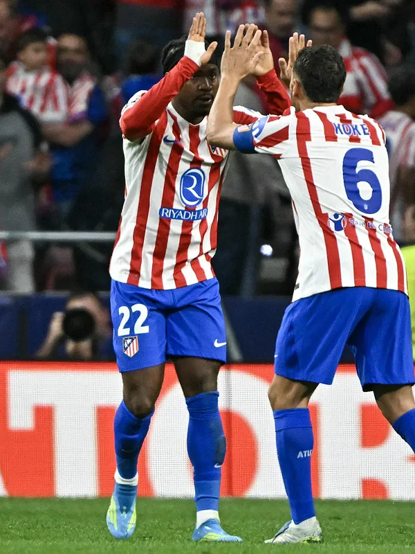 Pas de remontada pour le Barça contre l’Atlético malgré la victoire, le PSG s’impose à Anfield