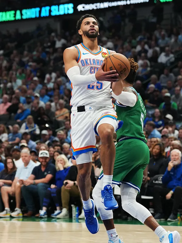 Ajay Mitchell schittert opnieuw: hij scoort opnieuw 17 punten in de overwinning van de Thunder
