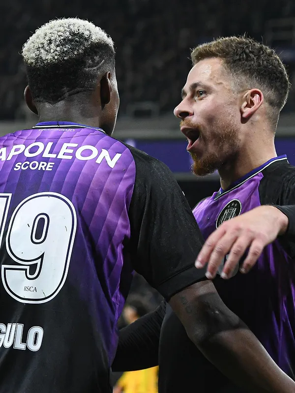 Anderlecht verslaat KV Mechelen en komt voorlopig top 3 binnen