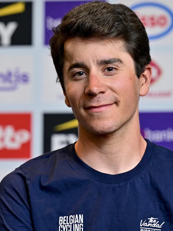 Cian Uijtdebroeks gaat komende zomer de Tour de France ontdekken: “Ik wil zo hoog mogelijk eindigen”