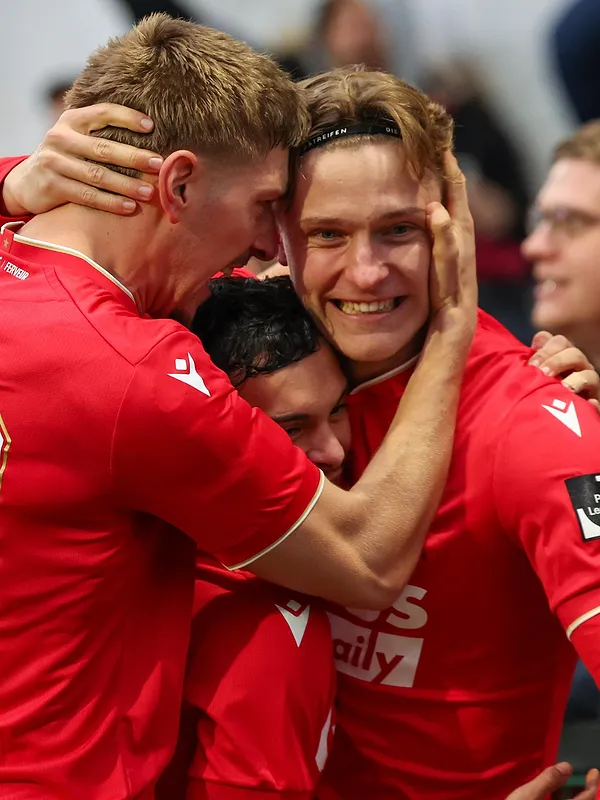 Standard duikt opnieuw top 6 binnen na krappe zege bij Dender