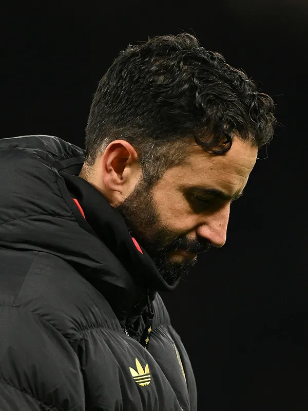 Het avontuur van Amorim bij United is voorbij: hij is ontslagen