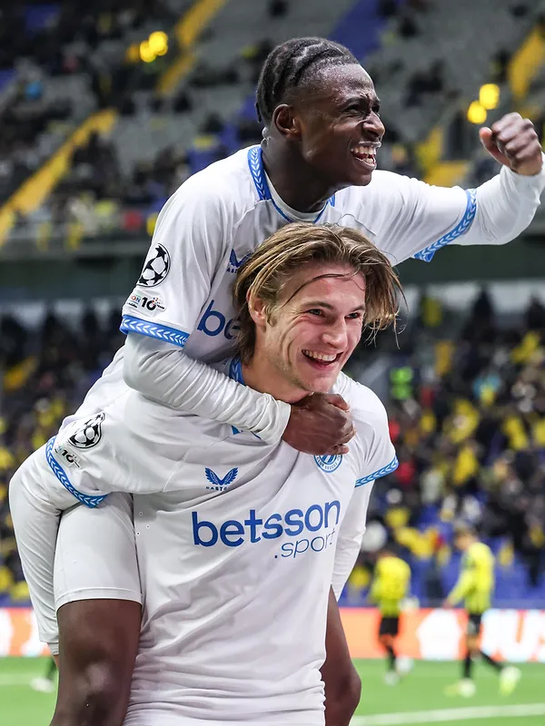 Club Brugge blijft in de race voor de play-offs met een makkelijke overwinning op Almaty (1-4)