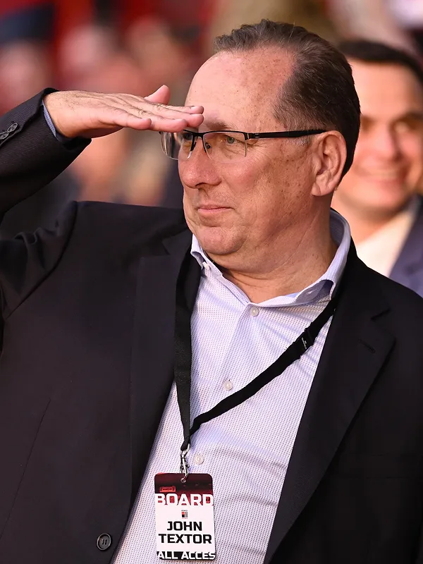 John Textor staat niet langer aan het hoofd van Eagle: RWDM krijgt nieuwe baas