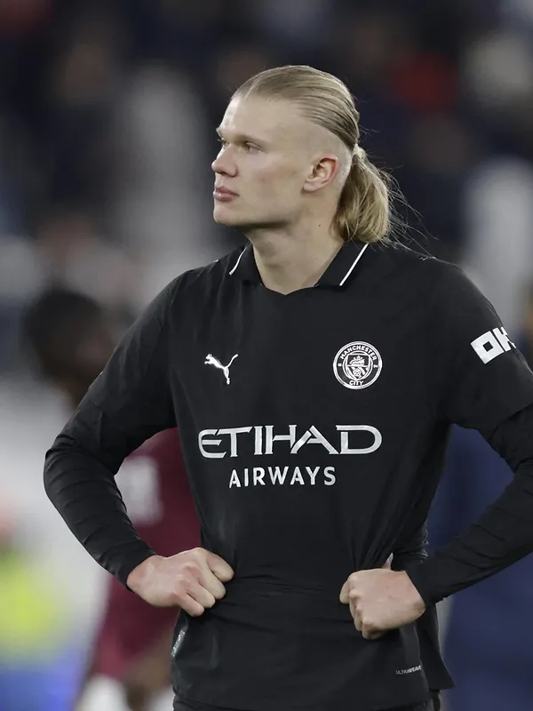 Manchester City morst punten tegen West Ham, Arsenal zet reuzenstap richting de titel