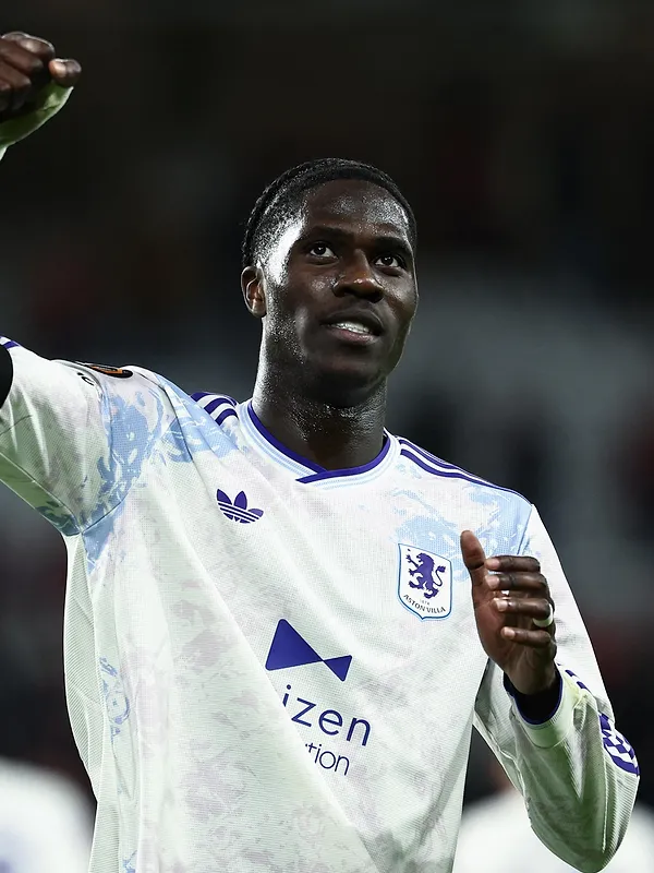 Amadou Onana valt geblesseerd uit bij Villa: «We moeten voorzichtig zijn»